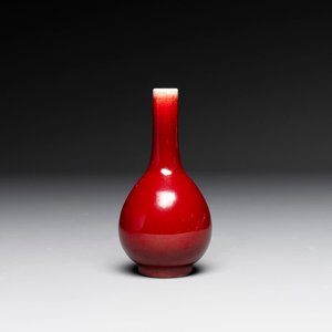 A Chinese sang-de-boeuf bottle vase, 19/20th C. — photo 1