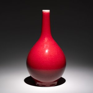 A Chinese sang-de-boeuf bottle vase, 19th C. — 照片 3