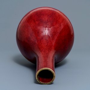 A Chinese sang de boeuf bottle vase, Qianlong/Jiaqing — 照片 6