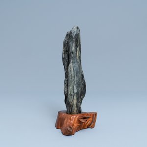 A Chinese scholar's dream stone on wooden stand, 19th C. — 照片 1