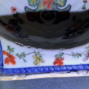 A Chinese shell-shaped famille verte dish, Kangxi — photo 4