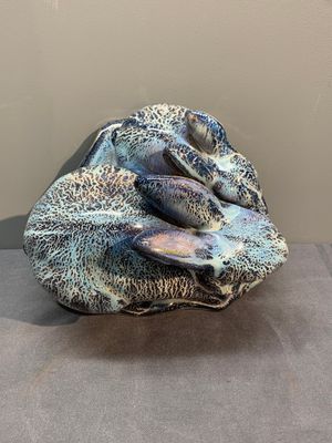 A Chinese Shiwan flambé group of two rabbits, Cao Wenxuan 曹文選 and Jing De Zhen Zhi 景德鎮制 seal marks, 1st half 20th C. — photo 5