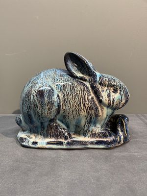 A Chinese Shiwan flambé 'Rabbits' group, Cao Wenxuan 曹文選 and Jing De Zhen Zhi 景德鎮制 seal marks, 1st half 20th C. — photo 4