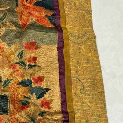 A Chinese silk and gold-thread embroidered 'White Tara' thangka — 照片 13