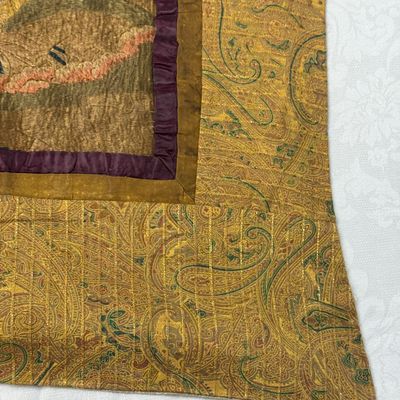 A Chinese silk and gold-thread embroidered 'White Tara' thangka — 照片 21