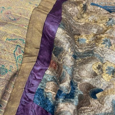 A Chinese silk and gold-thread embroidered 'White Tara' thangka — 照片 26