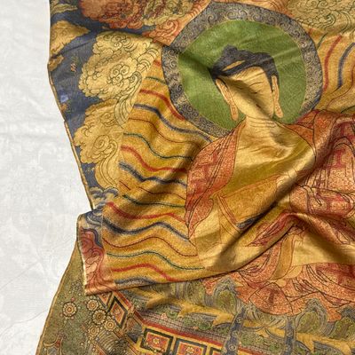 A Chinese silk brocade 'Shakyamuni Buddha' thangka — 照片 23