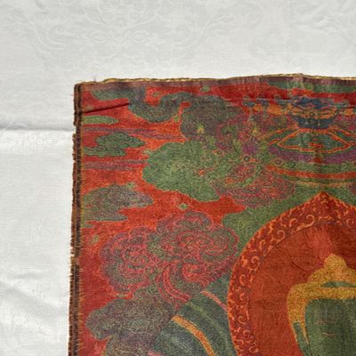 A Chinese silk brocade 'Shakyamuni Buddha' thangka — 照片 10