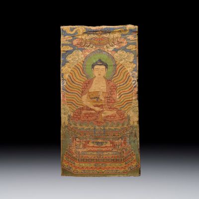 A Chinese silk brocade 'Shakyamuni Buddha' thangka, 20th C.