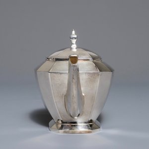 A Chinese silver art deco tea service on tray, Republic, 1st half 20th C. — photo 14