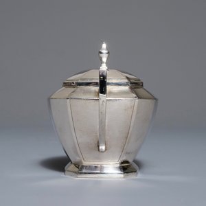 A Chinese silver art deco tea service on tray, Republic, 1st half 20th C. — photo 25