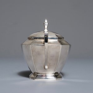 A Chinese silver art deco tea service on tray, Republic, 1st half 20th C. — photo 27