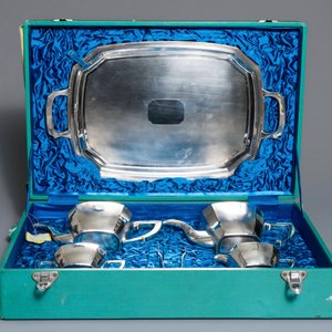 A Chinese silver art deco tea service on tray, Republic, 1st half 20th C. — photo 3
