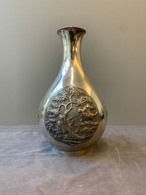 A Chinese silver 'battle scenes' 'yuhuchunping' vase, 19/20th C. — foto 4