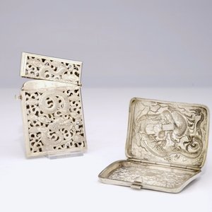 A Chinese silver card box and a cigarette case, 19/20th C. — 照片 3