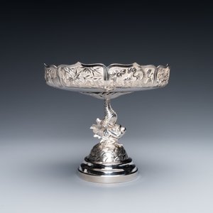 A Chinese silver 'carp dragon' tazza, 19/20th C. — 照片 4