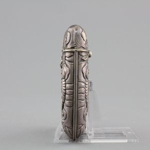 A Chinese silver cigarette case with dragons, marked, 19th C — photo 3