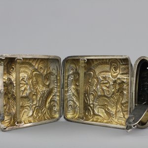 A Chinese silver cigarette case with dragons, marked, 19th C — photo 6