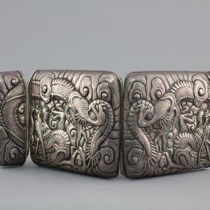 A Chinese silver cigarette case with dragons, marked, 19th C — photo 7
