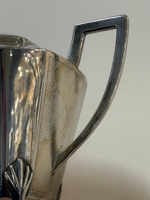 A Chinese silver covered teapot, sugar jar and milk jug with bamboo design, Tackhing 90% silver mark, 20th C. — foto 12
