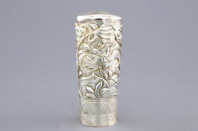 A Chinese silver dragon cane handle, 19th C.