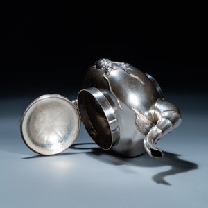 A Chinese silver 'dragon' teapot, Sing Fat, Canton or Hongkong, Republic — photo 5