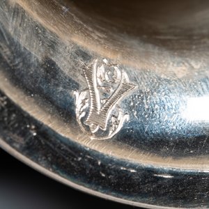 A Chinese silver 'Fu' vase, 19/20th C. — photo 8