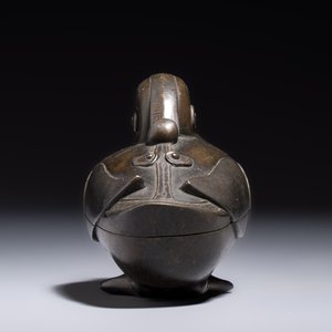 A Chinese silver-inlaid bronze 'Mandarin Duck' censer and cover, Ming — photo 3