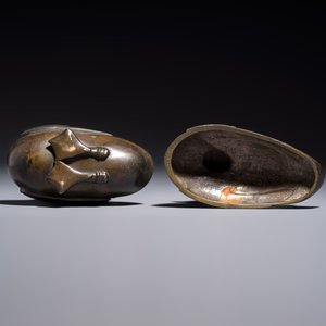 A Chinese silver-inlaid bronze 'Mandarin Duck' censer and cover, Ming — photo 8