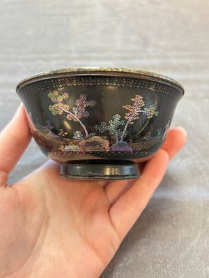 A Chinese silver-lined laque burgauté bowl with figural design, Kangxi — photo 1