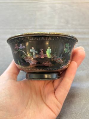 A Chinese silver-lined laque burgauté bowl with figural design, Kangxi — photo 4