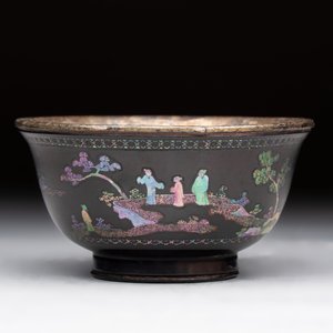 A Chinese silver-lined laque burgauté bowl with figural design, Kangxi — photo 4