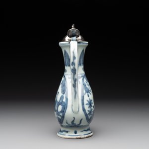 A Chinese silver-mounted blue and white ewer with figures in a landscape, Ming — photo 2