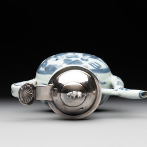 A Chinese silver-mounted blue and white ewer with figures in a landscape, Ming — photo 3