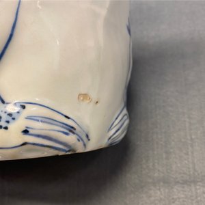 A Chinese silver-mounted blue and white 'frog' kendi, Wanli — photo 12