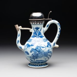 A Chinese silver-mounted blue and white 'Mongolian hunt' ewer, Transitional period — photo 2