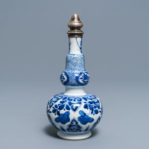 A Chinese silver-mounted blue and white Persian market bottle vase, Kangxi — photo 4