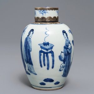 A Chinese silver-mounted blue and white tea caddy and cover, Kangxi — photo 1