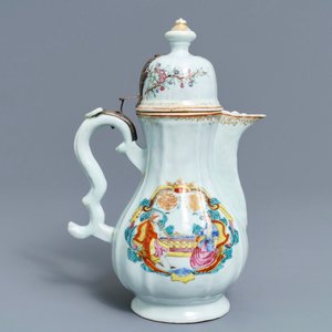 A Chinese silver-mounted famille rose coffee jug, Qianlong — 照片 2