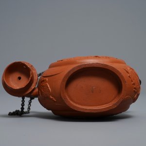 A Chinese silver-mounted reticulated double-walled Yixing stoneware teapot, Kangxi — 照片 7