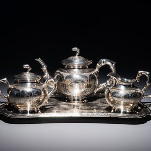 A Chinese silver-plated tea service on tray, Republic, 1st half 20th C. — photo 1