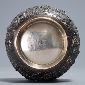A Chinese silver relief-decorated bowl, marked Qing Xiang, 19/20th C. — 照片 6