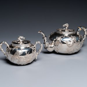 A Chinese silver teapot and a sugar bowl, 19/20th C. — 照片 1