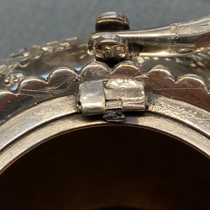 A Chinese silver teapot on stand, Luen Wo, Shanghai, 19th C. — photo 22