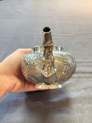 A Chinese silver three-piece tea service, marked Ye Li 業利, Canton, 19/20th C. — 照片 4