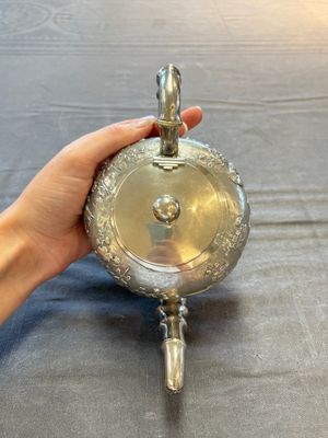 A Chinese silver three-piece tea service, marked Ye Li 業利, Canton, 19/20th C. — 照片 5