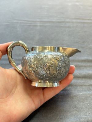 A Chinese silver three-piece tea service, marked Ye Li 業利, Canton, 19/20th C. — 照片 9