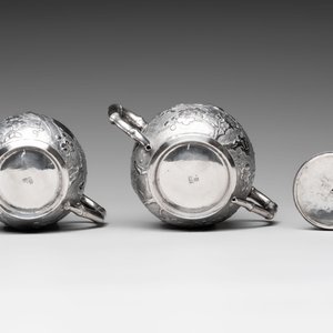 A Chinese silver three-piece tea service, marked Ye Li 業利, Canton, 19/20th C. — 照片 14
