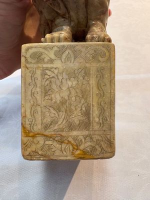 A Chinese soapstone carving of a boy riding an elephant, 20th C. — 照片 10
