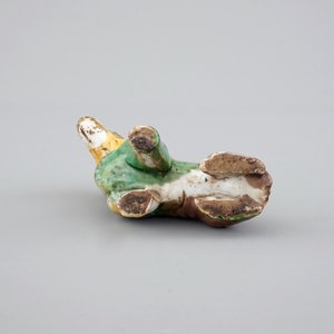 Un chien en porcelaine de Chine de type oeuf et épinards, Kangxi, ca. 1700 — photo 7